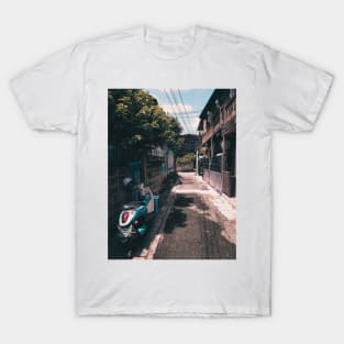 Chiang Mai streets - Scooter T-Shirt